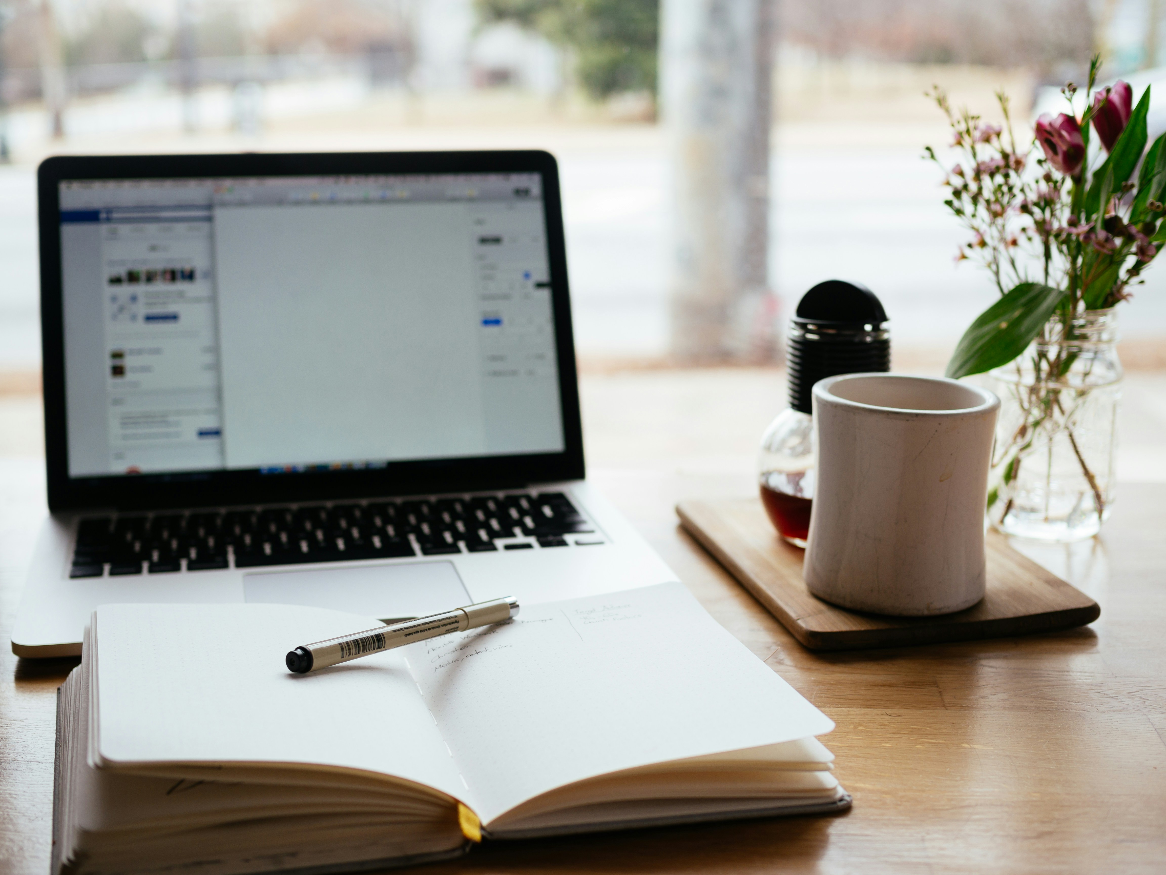 Pentingnya Literasi Digital di Era Modern